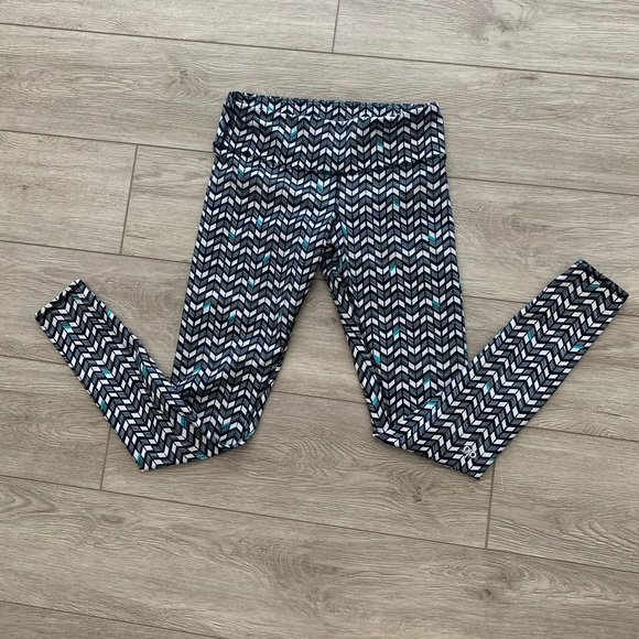 Alo Yoga pants - Picture 2 of 2